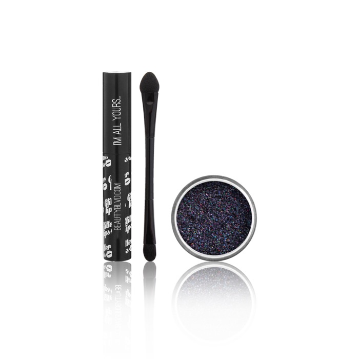 Glitter Lips in Dark Disorder